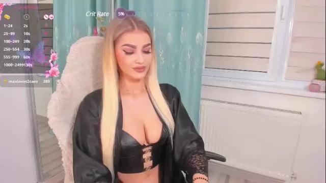 Image 4 of ruby_blaze77 Stream on Chaturbate on 8 months ago