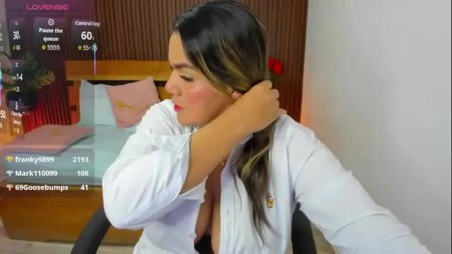 Image 3 of ruby_jimenez18 Stream on Chaturbate on 4 months ago