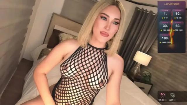 Image 8 of ruby_jones69 Stream on Chaturbate on 16 months ago