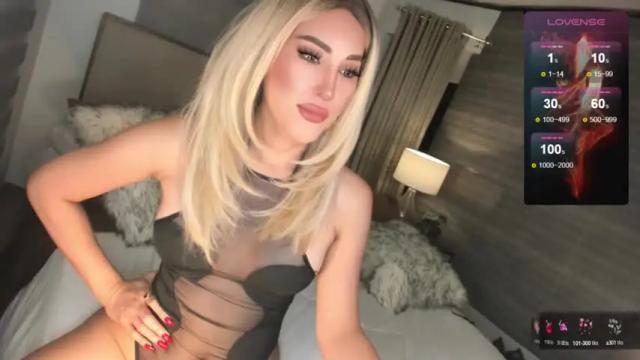Image 7 of ruby_jones69 Stream on Chaturbate on 14 months ago