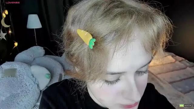 Image 4 of ruby_li_ Stream on Chaturbate on 15 months ago