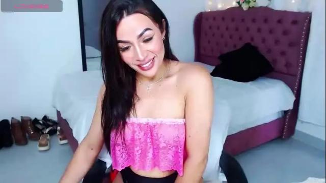Image 7 of ruby_lowell Stream on Chaturbate on 22 days ago