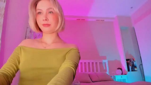 Image 4 of ruby_pony Stream on Chaturbate on 24 months ago