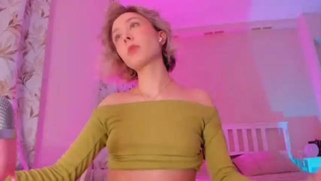 Image 7 of ruby_pony Stream on Chaturbate on 23 months ago