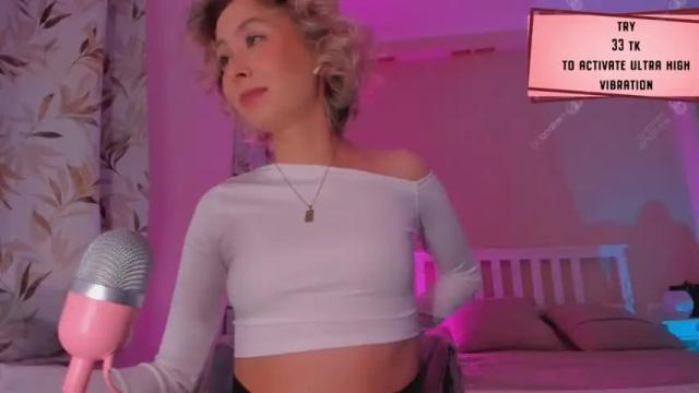 Image 3 of ruby_pony Stream on Chaturbate on 23 months ago