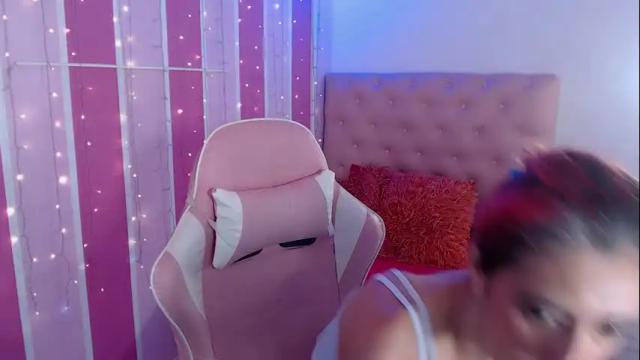 Image 6 of ruby_your_milf Stream on Chaturbate on 4 months ago