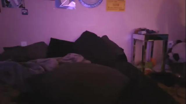 Image 4 of rubygoldbbyy Stream on Chaturbate on 13 months ago