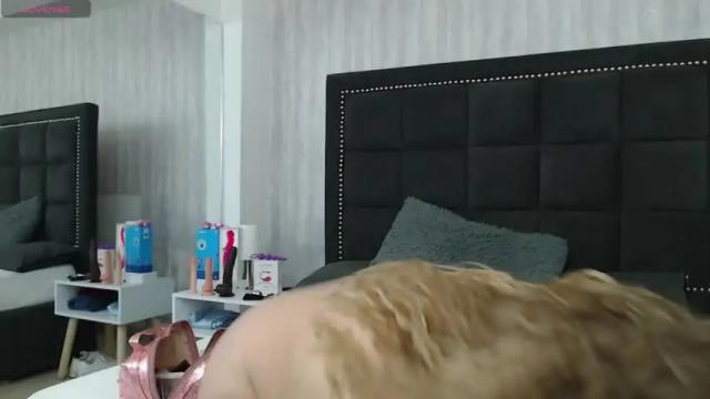Image 6 of rubyguiallo Stream on Chaturbate on 13 months ago