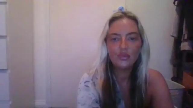 Image 10 of rubyredxxxoxxx Stream on Chaturbate on 15 months ago