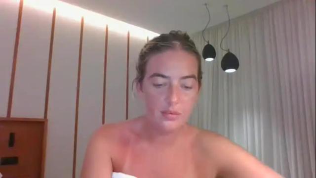 Image 3 of rubyredxxxoxxx Stream on Chaturbate on 3 months ago