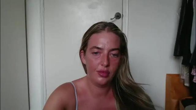 Image 10 of rubyredxxxoxxx Stream on Chaturbate on 2 months ago