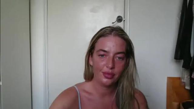 Image 11 of rubyredxxxoxxx Stream on Chaturbate on 2 months ago