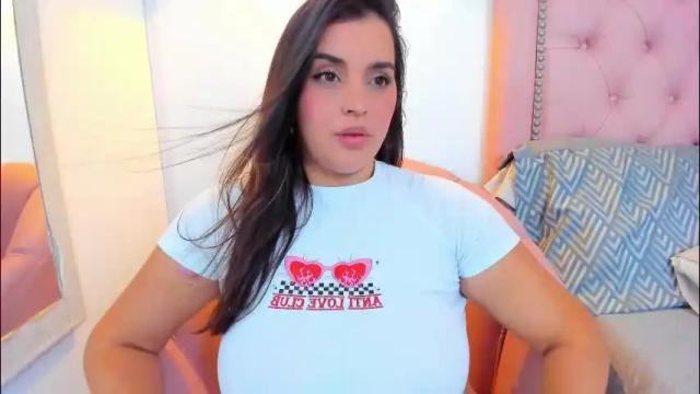 Image 12 of rubyreyes Stream on Chaturbate on 2 months ago