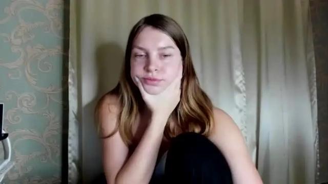 Image 3 of rubyskot Stream on Chaturbate on 15 months ago