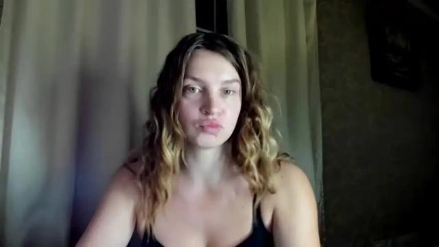 Image 2 of rubyskot Stream on Chaturbate on 15 months ago