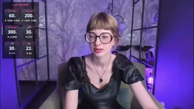 Image 4 of rubytwinkle Stream on Chaturbate on 9 days ago
