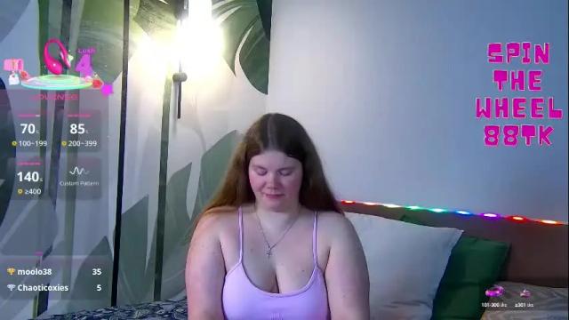 Image 12 of rubyvalen Stream on Chaturbate on 9 days ago