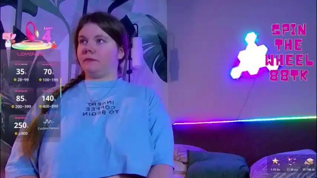 Image 2 of rubyvalen Stream on Chaturbate on 1 month ago