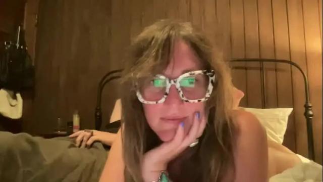 Thumbnail 1, rubywavesback's Stream at Chaturbate, 4 months ago