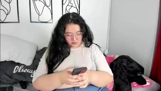 Image 2 of rubyy_24 Stream on Chaturbate on 18 hours ago