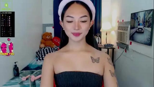 Image 2 of ruesalvartore Stream on Chaturbate on 9 days ago