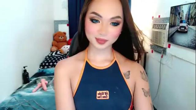 Image 2 of ruesalvartore Stream on Chaturbate on 1 month ago