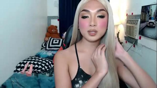 Image 2 of ruesalvartore Stream on Chaturbate on 1 month ago