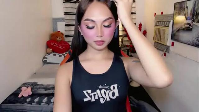 Image 3 of ruesalvartore Stream on Chaturbate on 6 days ago