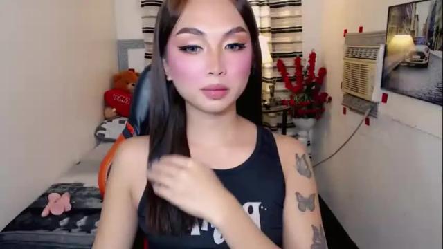 Image 8 of ruesalvartore Stream on Chaturbate on 6 days ago