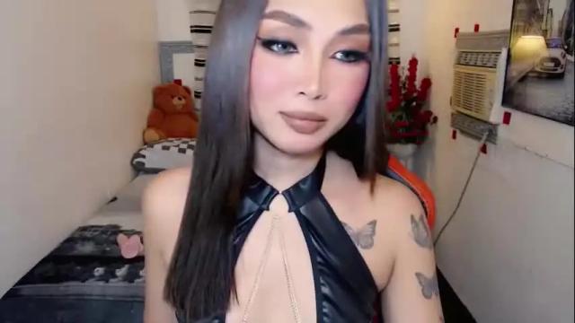 Image 3 of ruesalvartore Stream on Chaturbate on 5 days ago