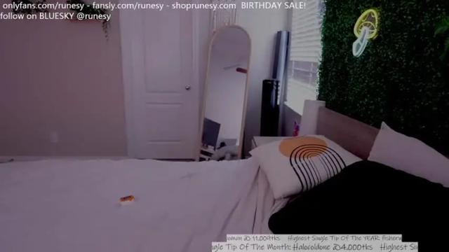 Image 3 of runesy Stream on Chaturbate on 3 months ago