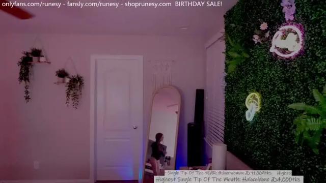 Image 10 of runesy Stream on Chaturbate on 2 months ago