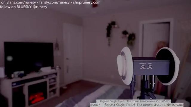 Image 12 of runesy Stream on Chaturbate on 1 month ago