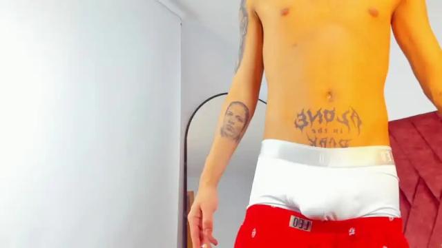 Image 7 of russell_adams_ Stream on Chaturbate on 16 months ago