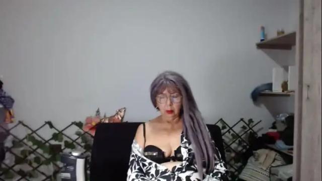 Image 7 of ruth_blue21 Stream on Chaturbate on 1 month ago