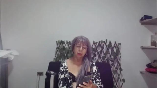 Image 10 of ruth_blue21 Stream on Chaturbate on 22 days ago