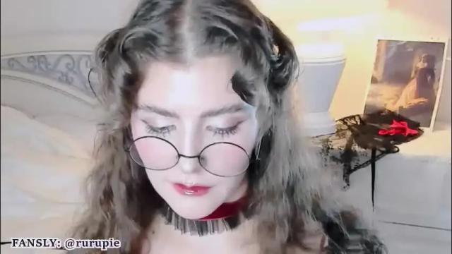 Image 4 of ruth_morse Stream on Chaturbate on 5 months ago