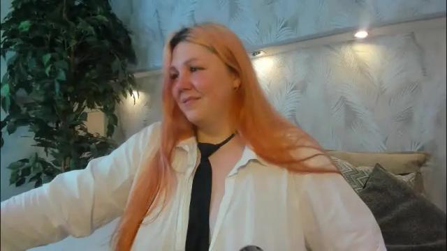 Image 2 of rutholiver Stream on Chaturbate on 2 months ago