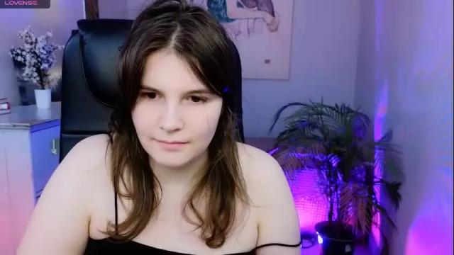 Image 3 of ruyjin_choi Stream on Chaturbate on 8 days ago
