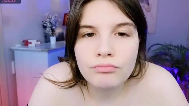 Image 7 of ruyjin_choi Stream on Chaturbate on 8 days ago
