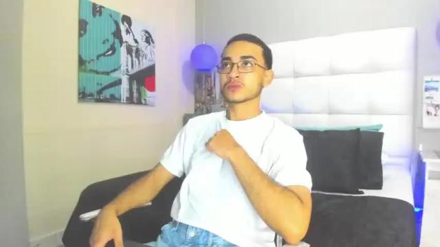 Image 3 of ryan_dexter Stream on Chaturbate on 13 months ago