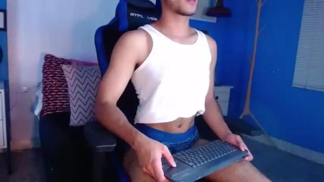 Image 7 of ryan_dexter Stream on Chaturbate on 13 months ago