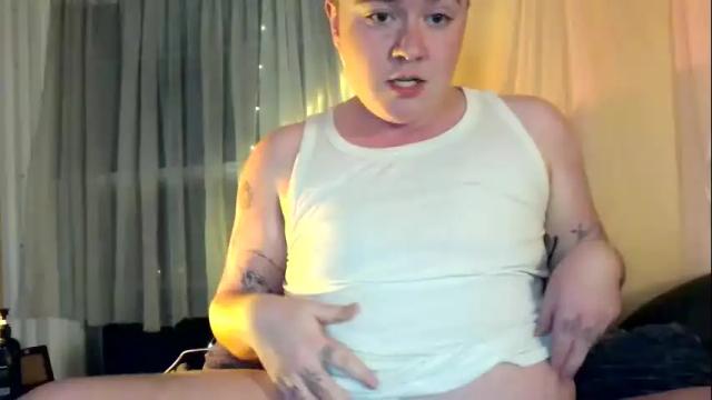 Image 3 of ryan_wilde69 Stream on Chaturbate on 15 months ago