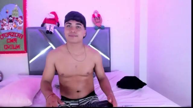 Image 10 of ryanandnatasha Stream on Chaturbate on 23 months ago