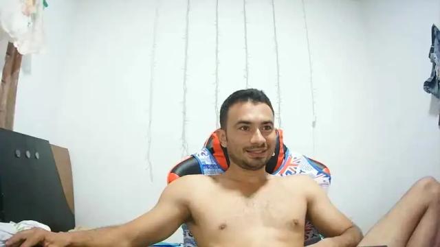 Image 7 of ryanmai110225 Stream on Chaturbate on 17 months ago