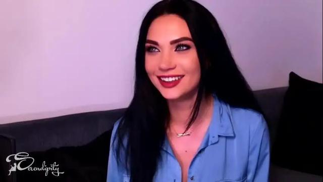 Image 2 of s3r3ndipity Stream on Chaturbate on 4 months ago