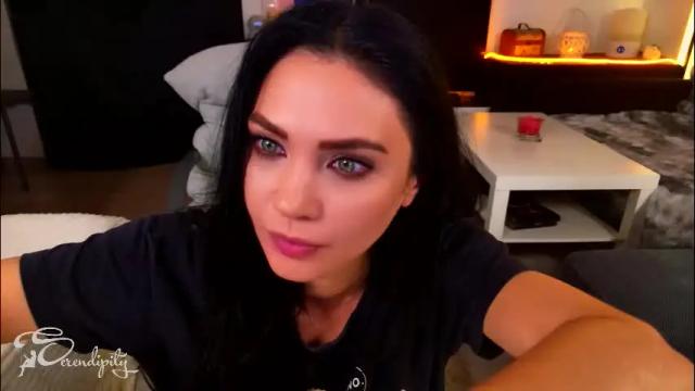 Image 8 of s3r3ndipity Stream on Chaturbate on 2 months ago