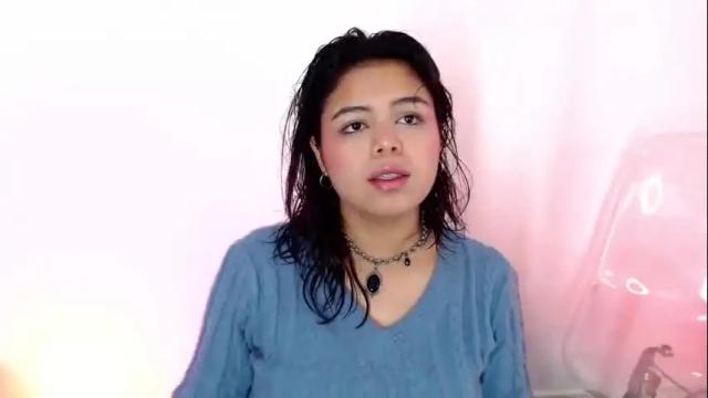 Image 4 of sabinamerchetti_ Stream on Chaturbate on 3 days ago