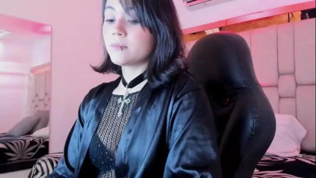 Image 2 of sable_enigma Stream on Chaturbate on 19 days ago
