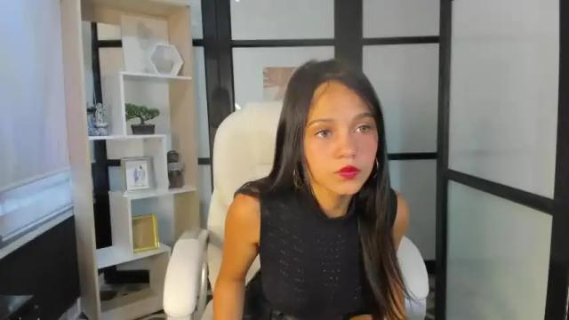 Image 8 of sabriinafiore Stream on Chaturbate on 16 months ago
